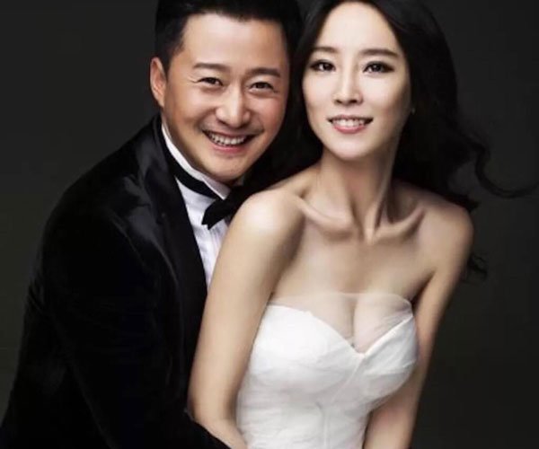 樊亦敏吴京结过婚吗 结婚照和二婚是大众的误解
