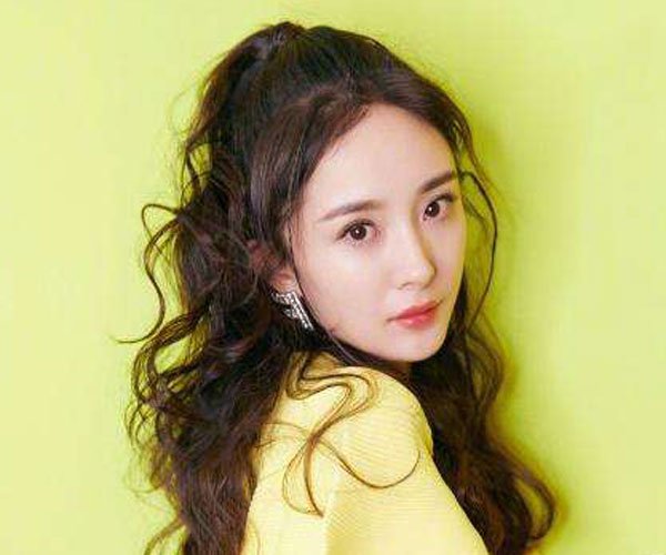 杨幂的脸整容了吗 很多人争议撑不了多久了