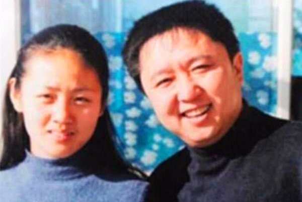 于谦家世显赫从父亲说起 拍戏认识了妻子白慧明