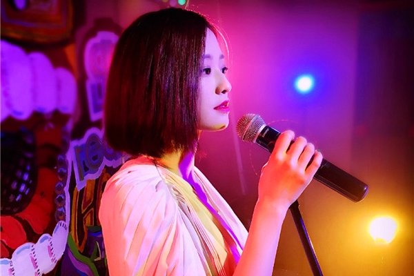 中国好声音马吟吟个人资料 大学专业是父母选的