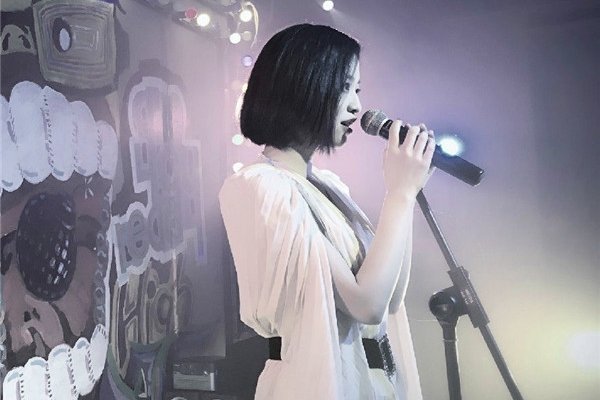 中国好声音马吟吟个人资料 大学专业是父母选的