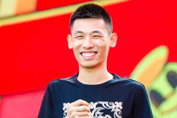 旭旭宝宝是哪个区的 旭旭宝宝好白好瘦颜值不错