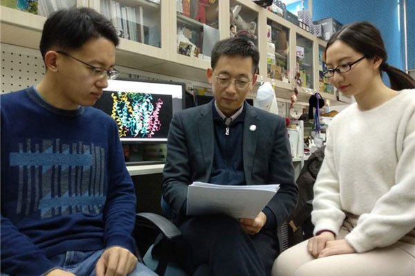 施一公演讲鬼魂原文 从精子卵子的生命起源说起的