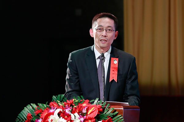 施一公演讲鬼魂原文 从精子卵子的生命起源说起的