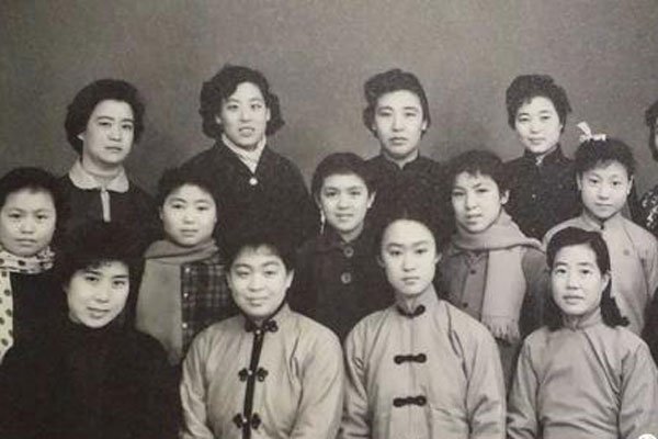 马增蕙和侯宝林什么关系 马增蕙年轻时候的图片怎样