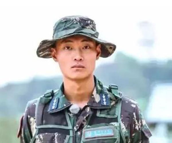 真正男子汉刘金沂火的原因 训练这些艺人就是工作之一