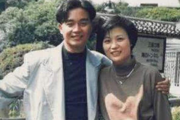 陈淑芬保护张国荣现场 最后通电话打给他说了啥