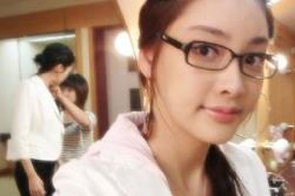 张紫妍31人名单都有谁 一次要求同时陪四个男人