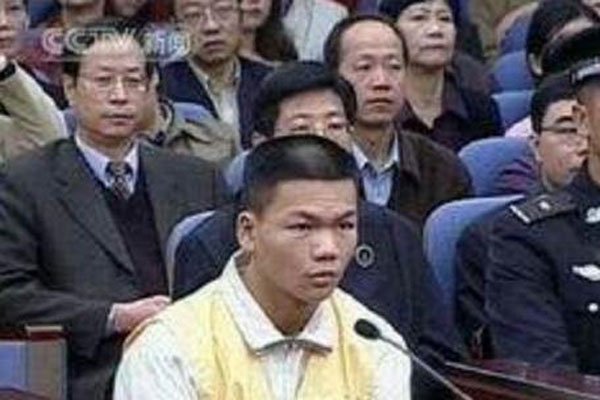 马加爵事件真实的起因及经过 宿舍一共住了几个人,重修了吗