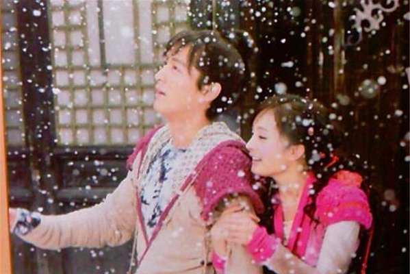 杨幂胡歌在一起过吗 妈妈对胡歌女朋友要求非常高