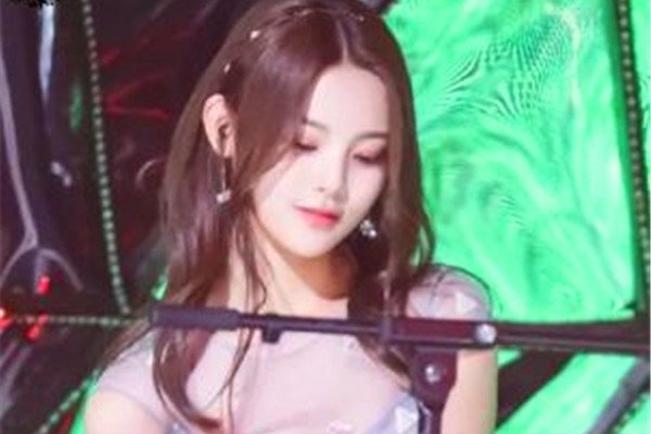 锦鲤附体逢考必过什么意思 为什么说杨超越锦鲤附体