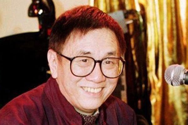 黄霑十年烟不离手 第三任老婆陈惠敏比他小17岁