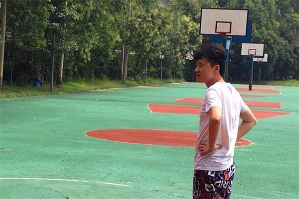 敖厂长怎么凉的 做视频不是敖厂长的工作