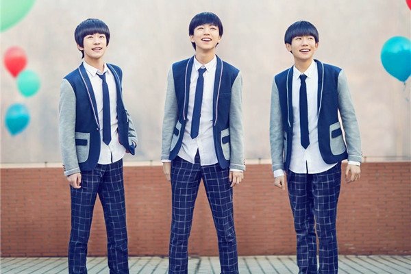 tf家族三代成员名单 很多年轻人都有着明星梦