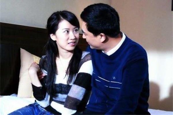 国企美妇征途:白领韩冰的故事让人想到了《蜗居》里的海藻