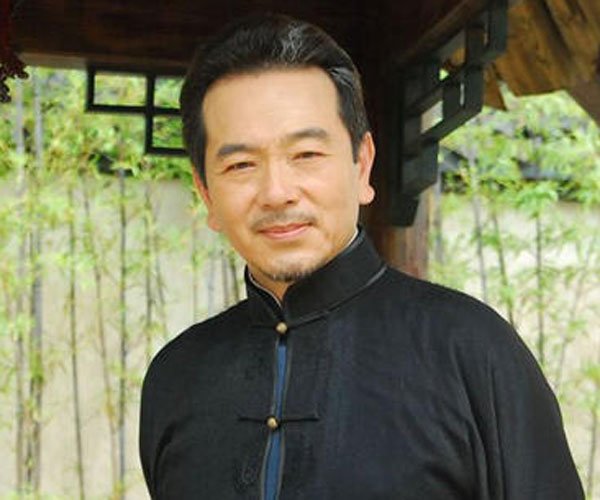 张晨光老婆谢美惠资料 现任妻子是一个圈外人