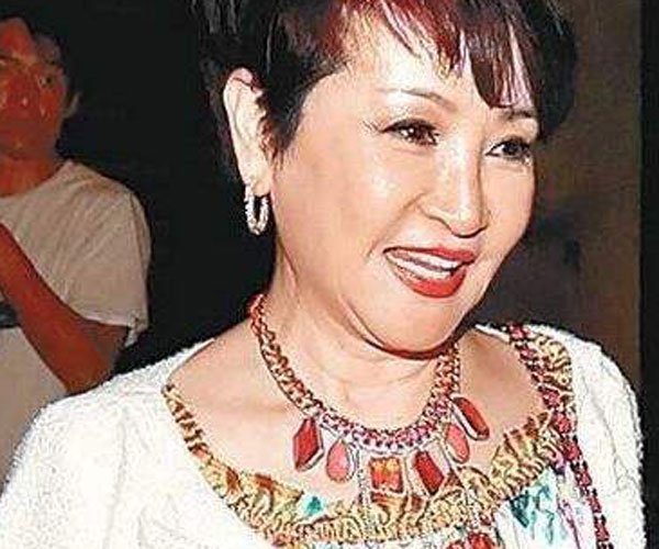 狄波拉和赌王的情史故事 在香港已是公开的秘密