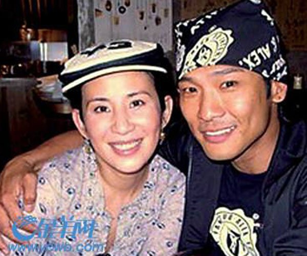 杜德伟过气了 吸毒藏毒出了什么事
