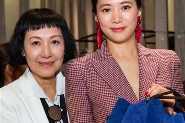袁咏仪被富商包是什么时候 5条原因解释她为什么那么爱包包